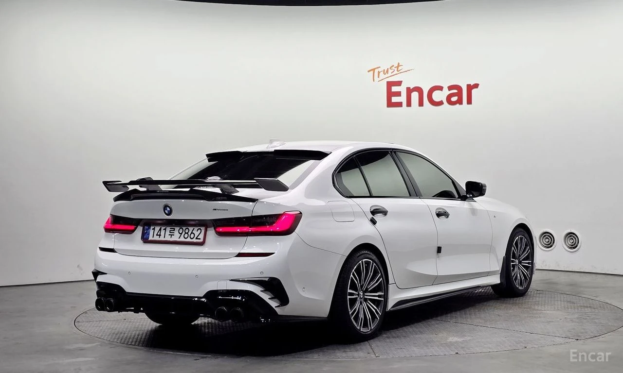 BMW 320 M Sport* HEAD-UP* 360 CAM* DISTRONIC* КРАЙНА ЦЕНА*, снимка 3 - Автомобили и джипове - 54713773