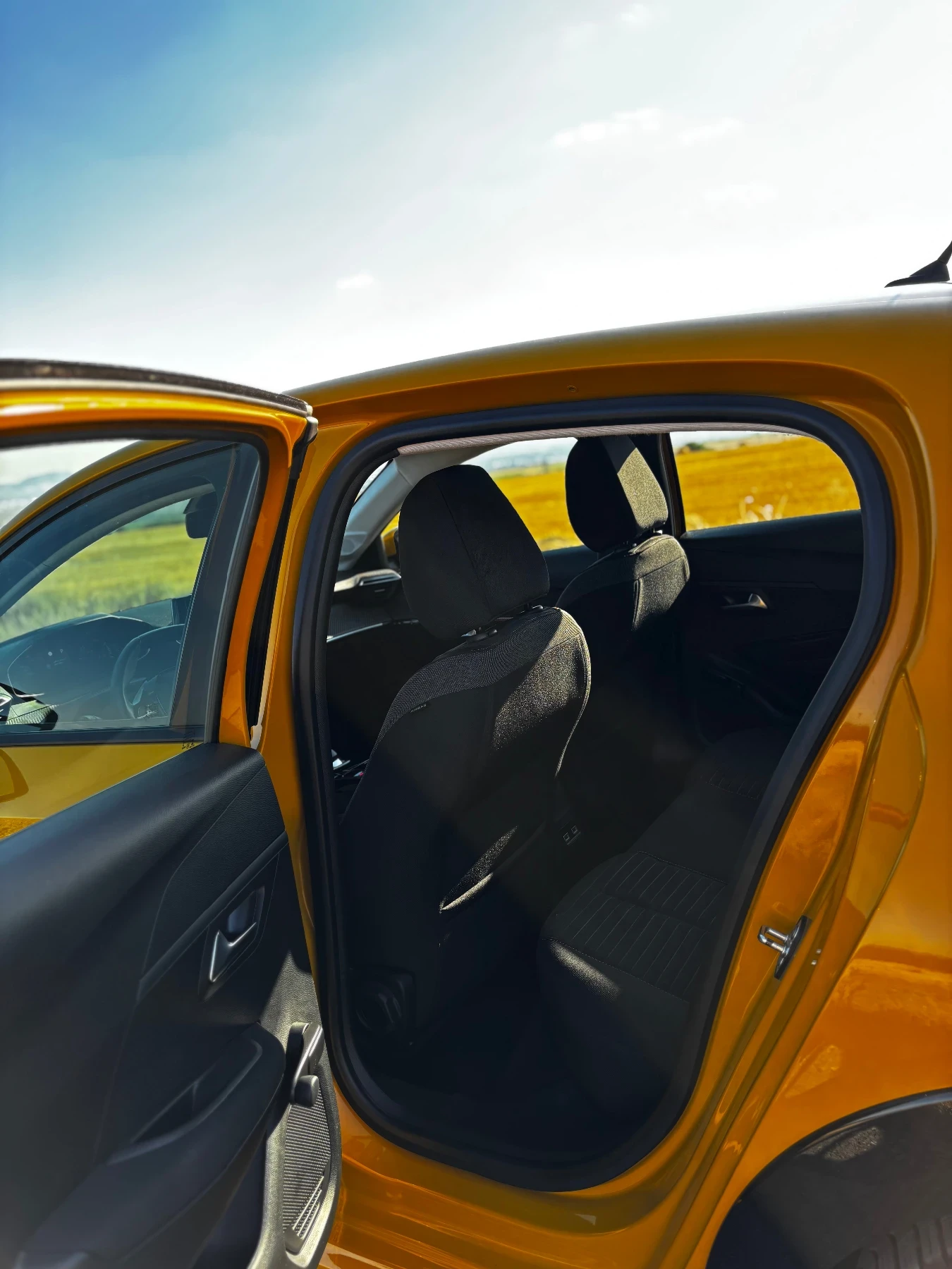 Peugeot 208 | Mobile.bg � ����������� 7