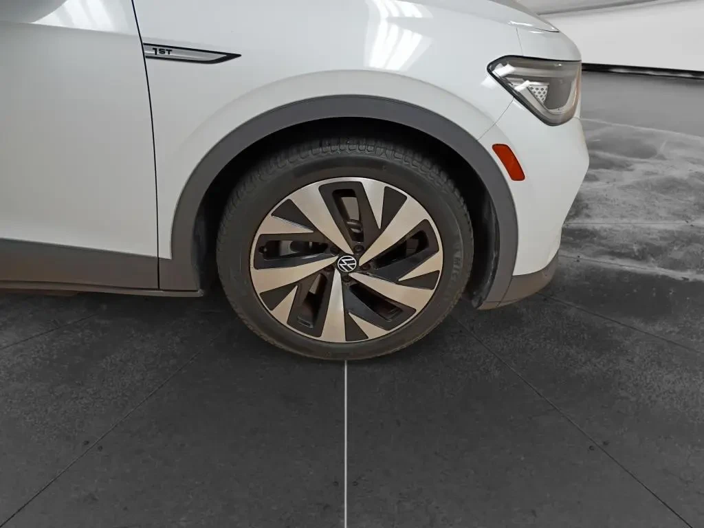 VW ID.4 1st Edition, снимка 10 - Автомобили и джипове - 54875635