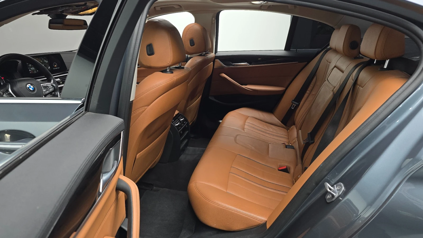 BMW 520 * Luxury Special Edition * Head-Up * 2 ����� *  | Mobile.bg � ����������� 14