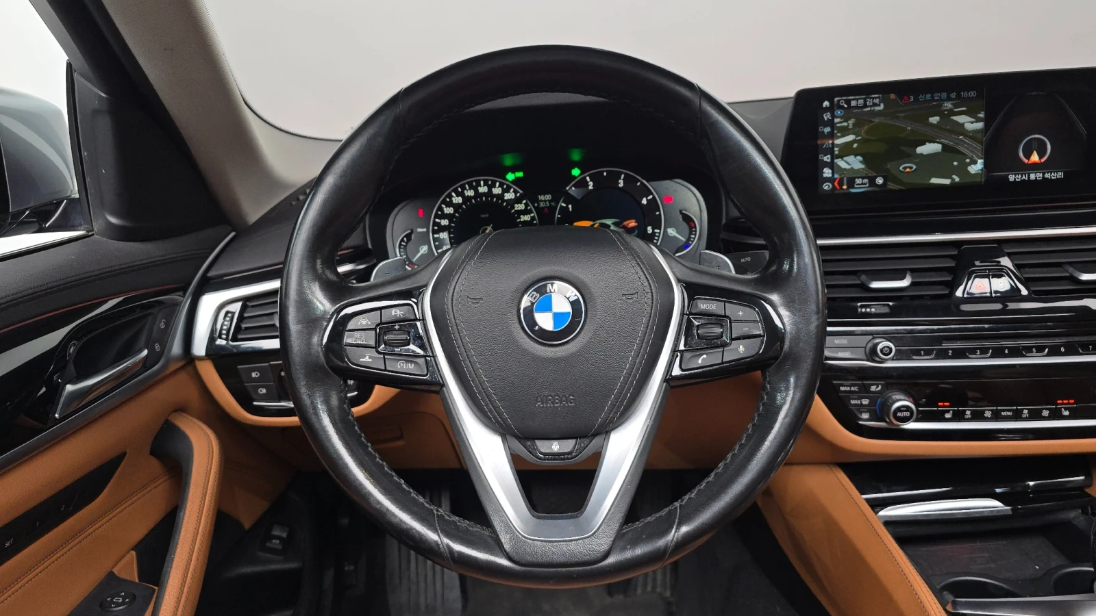 BMW 520 * Luxury Special Edition * Head-Up * 2 ����� *  | Mobile.bg � ����������� 11