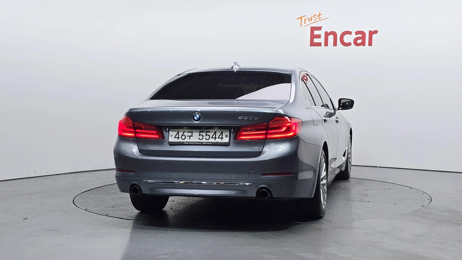 BMW 520 * Luxury Special Edition * Head-Up * 2 ����� *  | Mobile.bg � ����������� 5