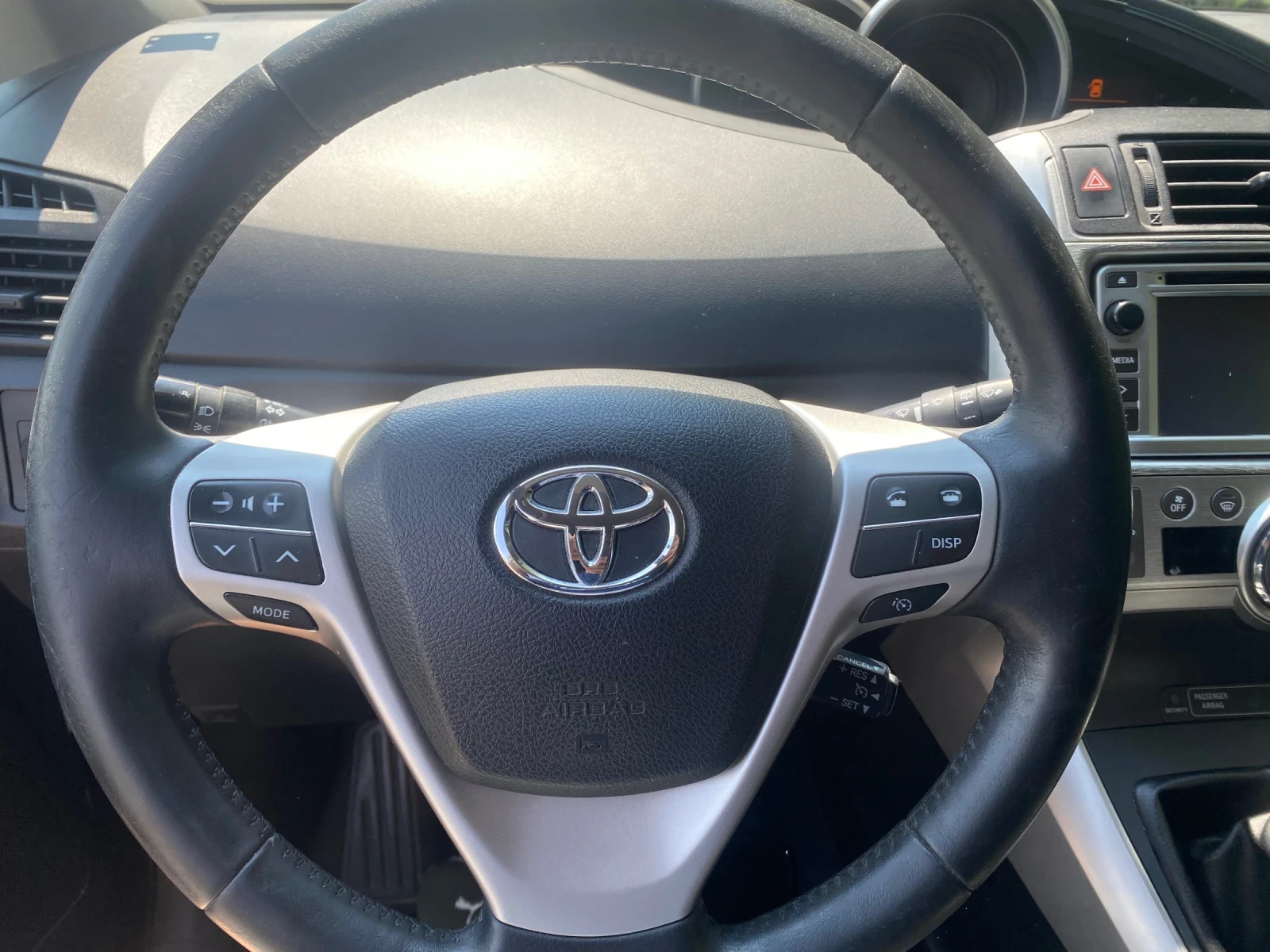 Toyota Verso, снимка 14 - Автомобили и джипове - 55595676