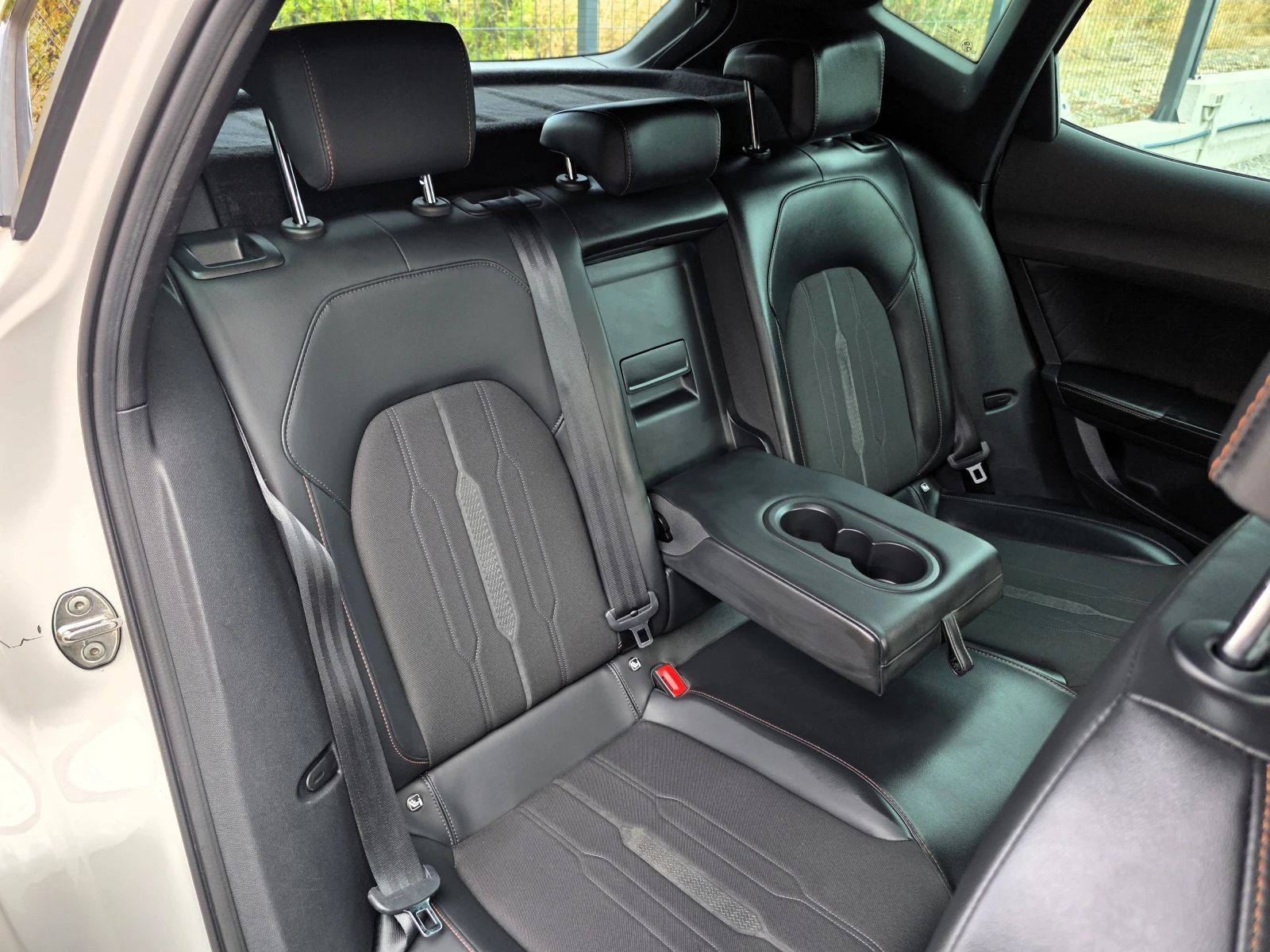 Cupra Formentor 1.4TSI e-Hybrid DSG/204, снимка 14 - Автомобили и джипове - 56225398