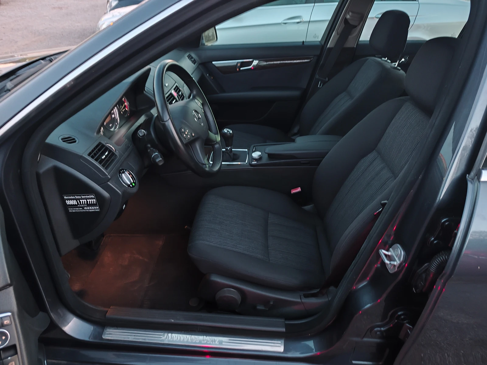 Mercedes-Benz C 180 i Kompressor Elegance, Bi-Xenon, PDC, Led Stop, снимка 10 - Автомобили и джипове - 56325452