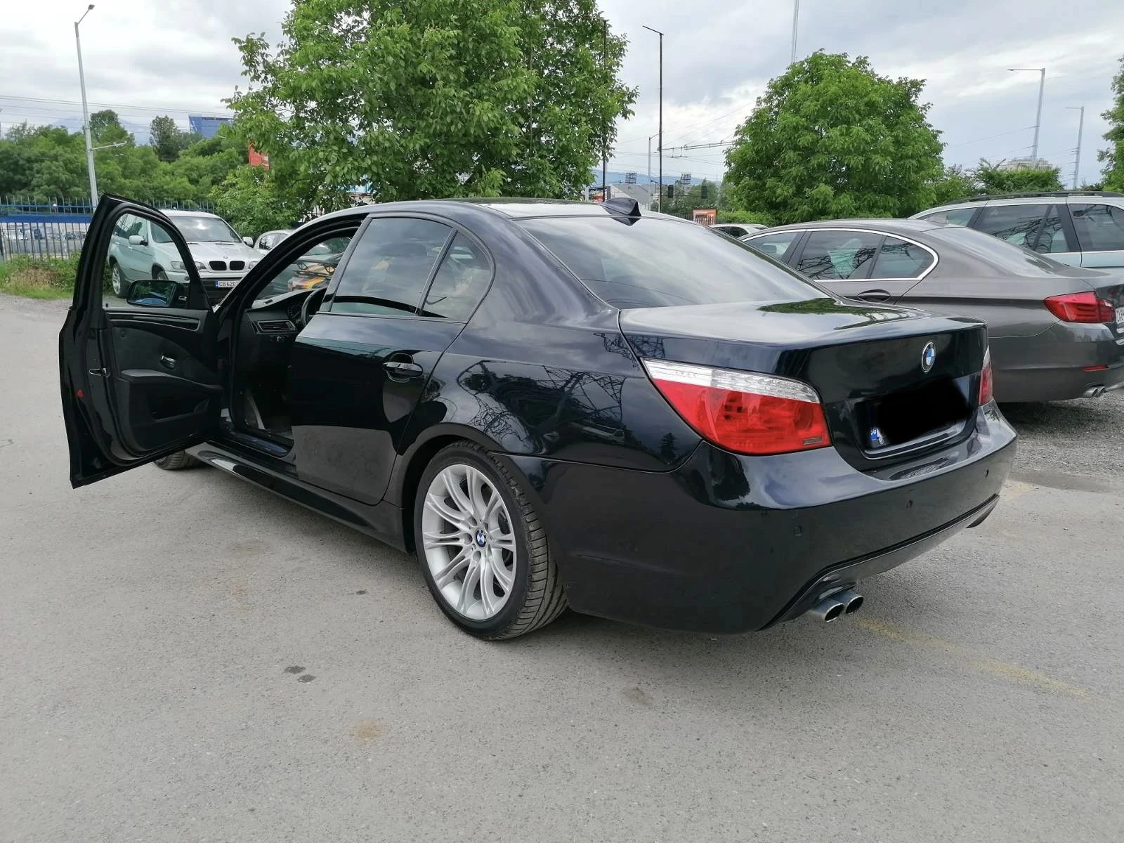 BMW 530, снимка 4 - Автомобили и джипове - 56480216