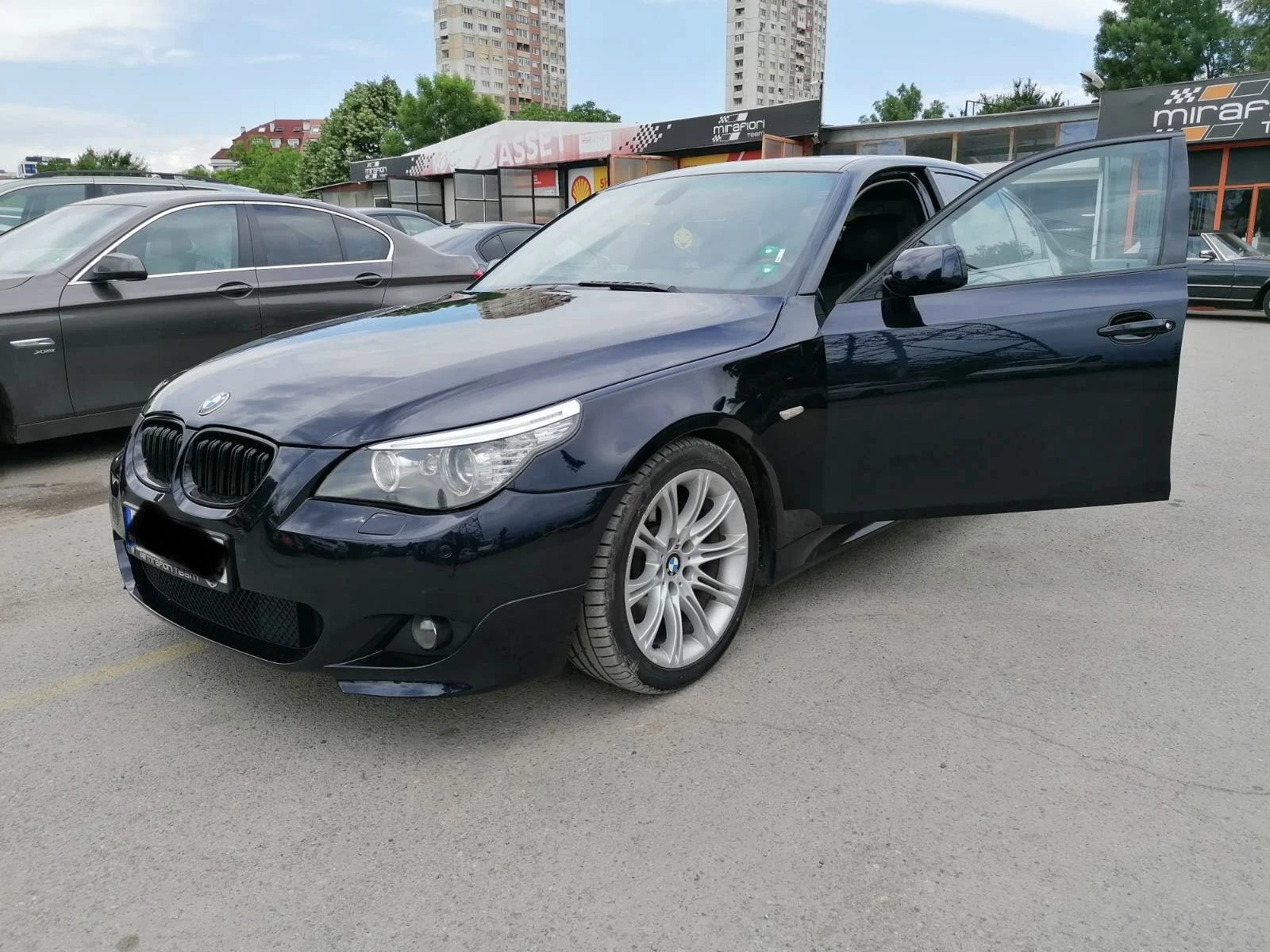 BMW 530, снимка 2 - Автомобили и джипове - 56480216