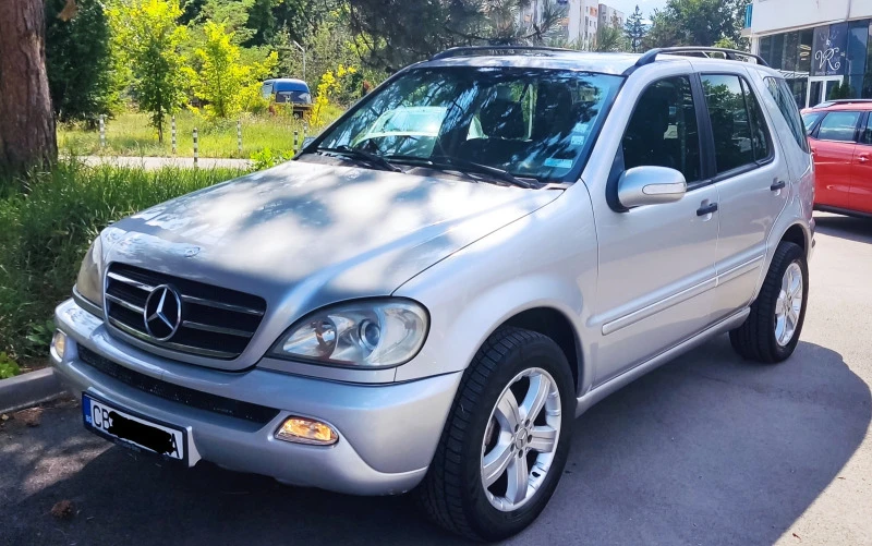 Mercedes-Benz ML 270, снимка 4 - Автомобили и джипове - 47096871