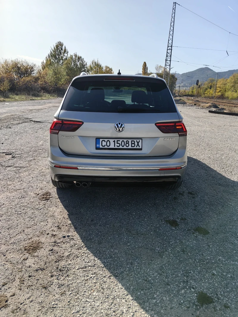 VW Tiguan R-Line. FULL LED, Digital, снимка 4 - Автомобили и джипове - 49593668