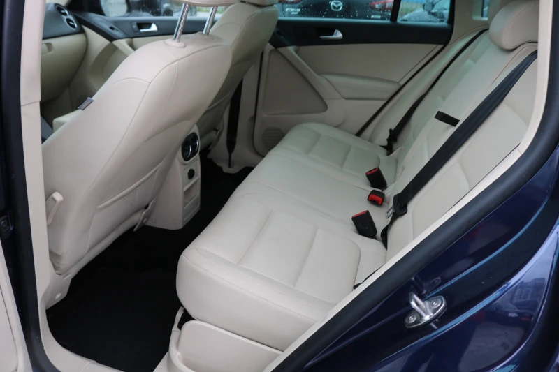 VW Tiguan 2.0 TSI 4x4, снимка 7 - Автомобили и джипове - 50425044