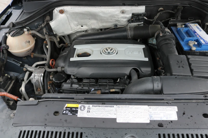 VW Tiguan 2.0 TSI 4x4, снимка 12 - Автомобили и джипове - 50425044