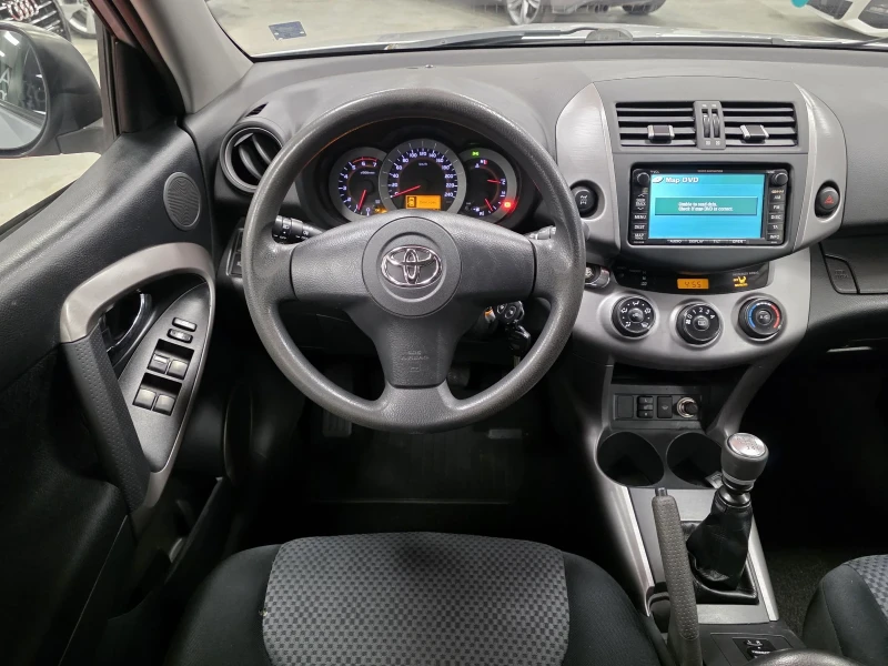Toyota Rav4 2.2 D-4D 136 | Нови дюзи | ТОП състояние , снимка 6 - Автомобили и джипове - 52666134