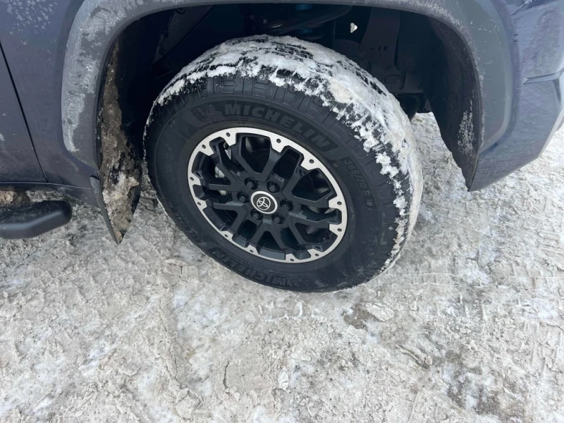 Toyota Tundra 2024 Limited Hybrid * CARFAX * БЕЗ ПЪРВОНАЧАЛНА, снимка 6 - Автомобили и джипове - 52855890
