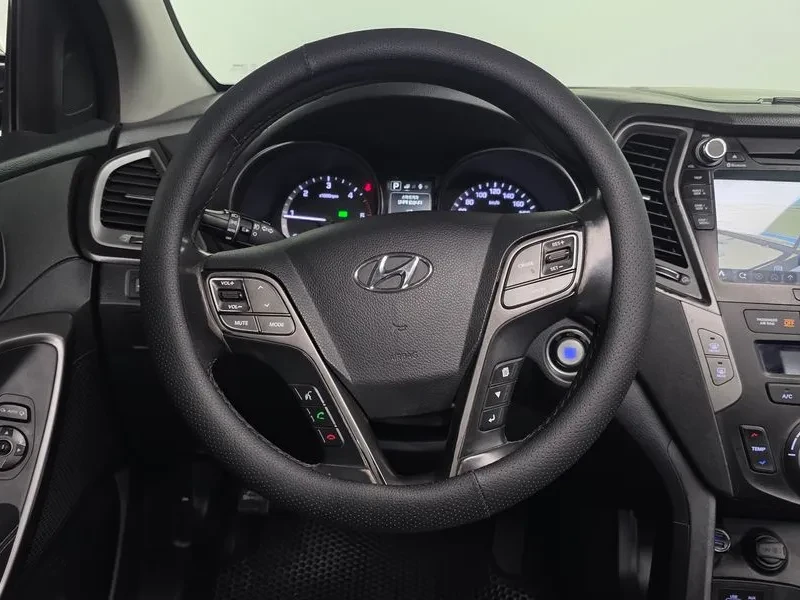 Hyundai Santa fe 2.0, снимка 13 - Автомобили и джипове - 54256612