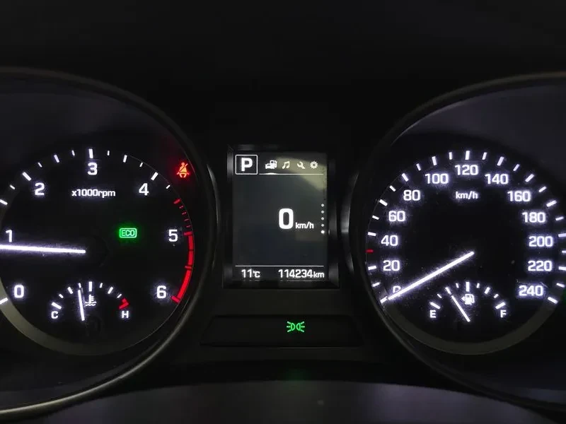 Hyundai Santa fe 2.0, снимка 8 - Автомобили и джипове - 54256612