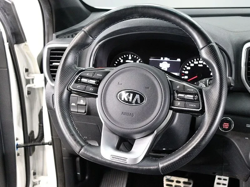 Kia Sportage 2.0 2Wd Prestige, снимка 11 - Автомобили и джипове - 55936757