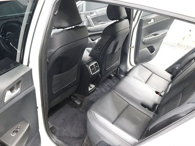 Kia Sportage 2.0 2Wd Prestige, снимка 17 - Автомобили и джипове - 55936757