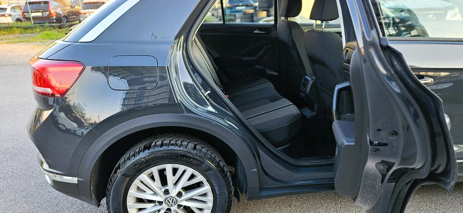 VW T-Roc 1.5i* AUTOMATIC*  - изображение 6