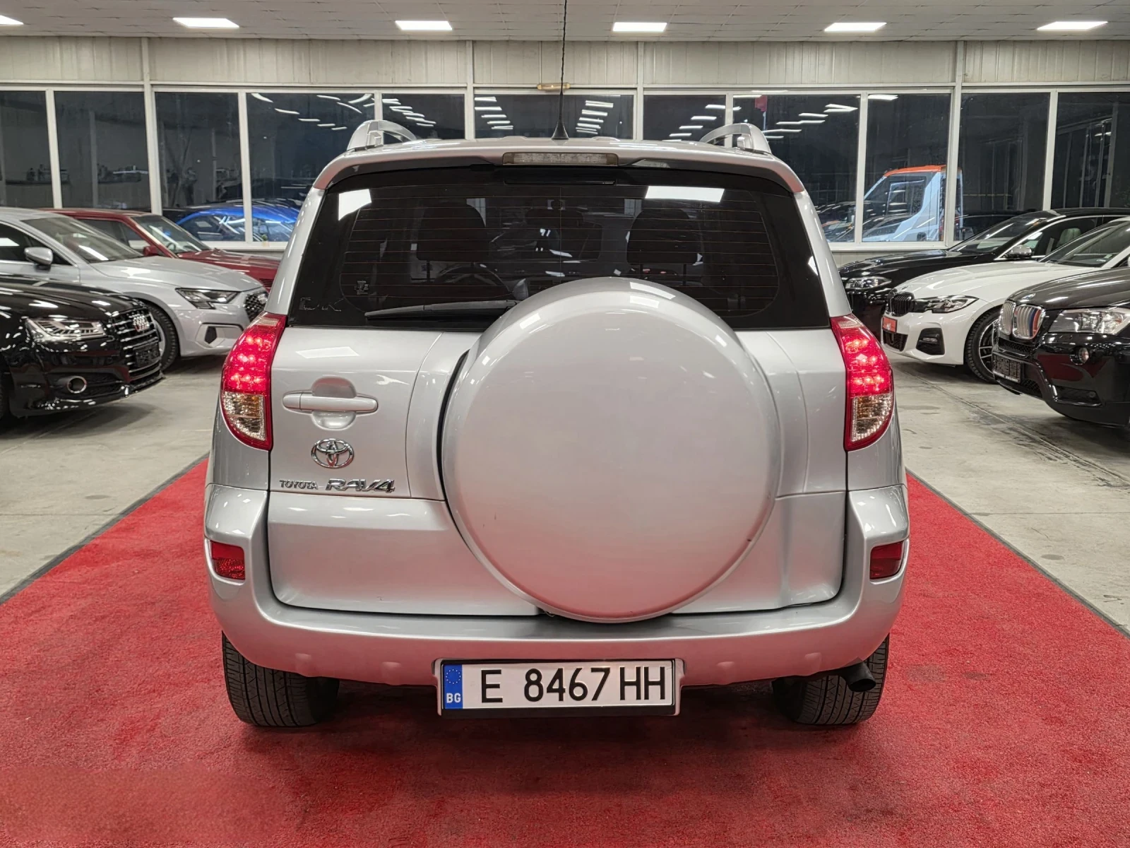 Toyota Rav4 2.2 D-4D 136 | Нови дюзи | ТОП състояние  - изображение 5