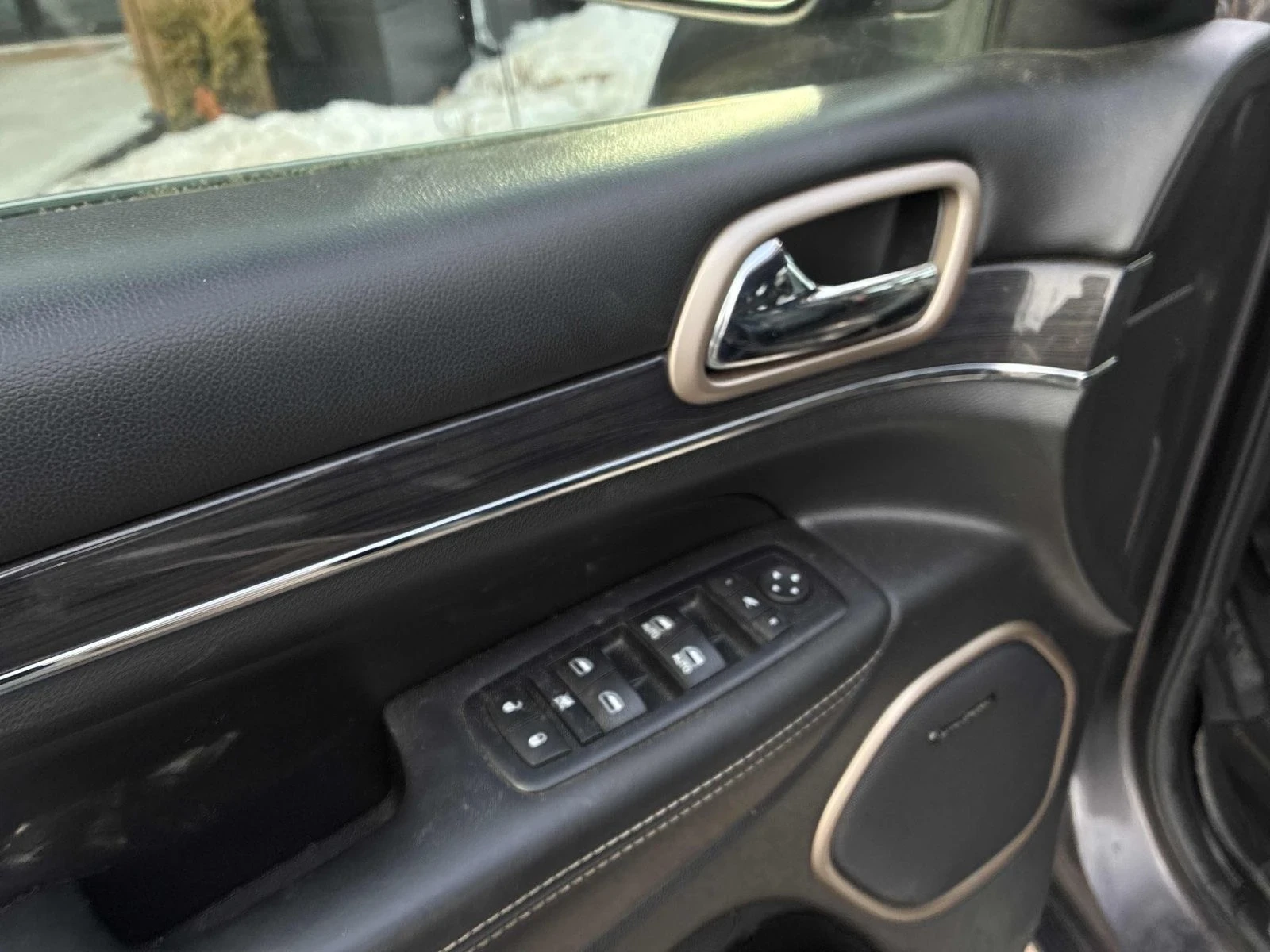 Jeep Grand cherokee Overland* AWD* Подгрев* Обдух* Пано* Камера - изображение 6