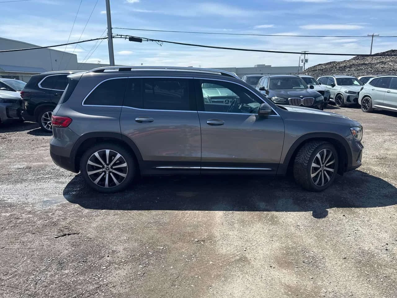 Mercedes-Benz GLB 250 * 4MATIC * КАМЕРА * ПОДГРЕВ * АВТОКРЕДИТ, снимка 3 - Автомобили и джипове - 54684088