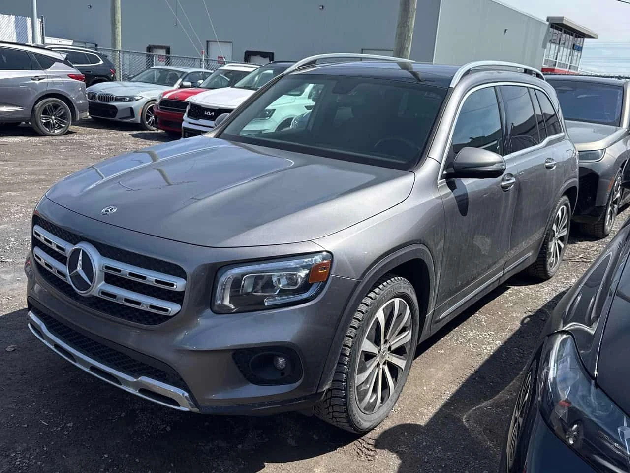 Mercedes-Benz GLB 250 * 4MATIC * КАМЕРА * ПОДГРЕВ * АВТОКРЕДИТ
