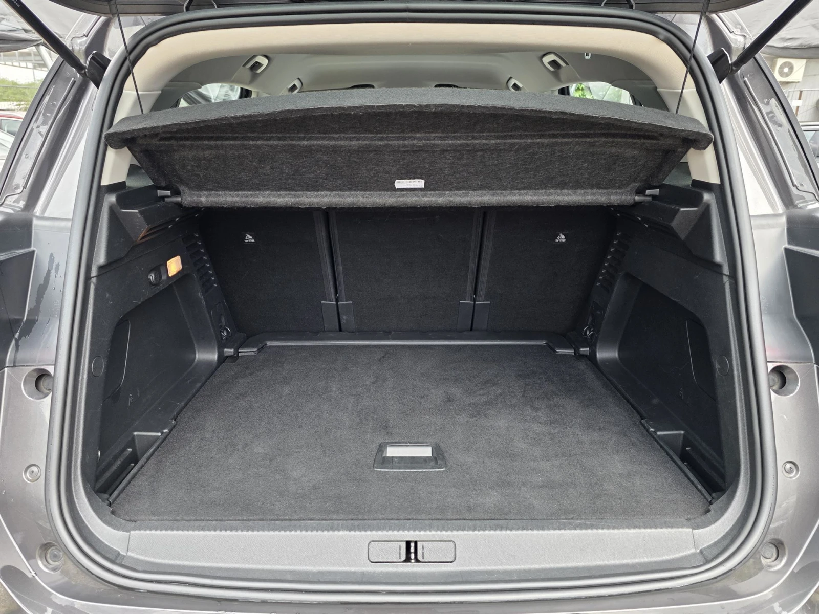 Citroen C5 Aircross 1.2 PureTech Business, снимка 16 - Автомобили и джипове - 54875059