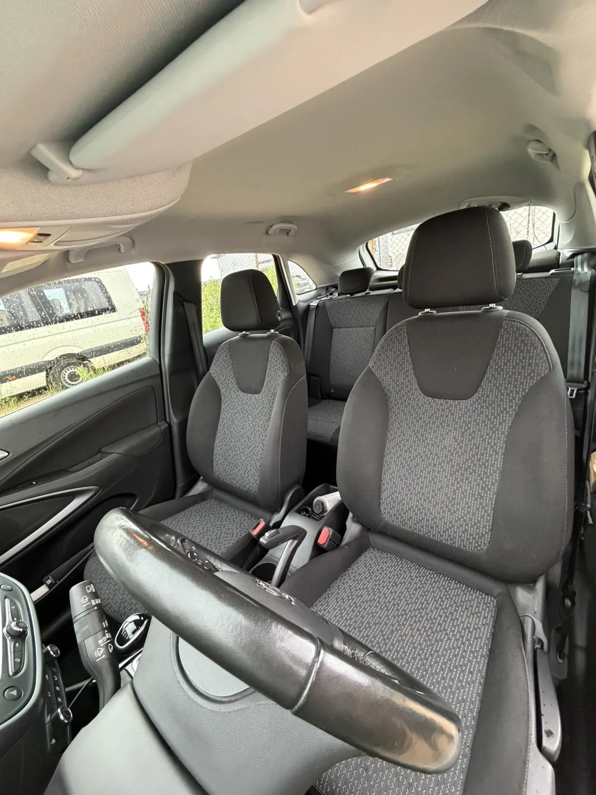 Opel Crossland X, снимка 17 - Автомобили и джипове - 54913421