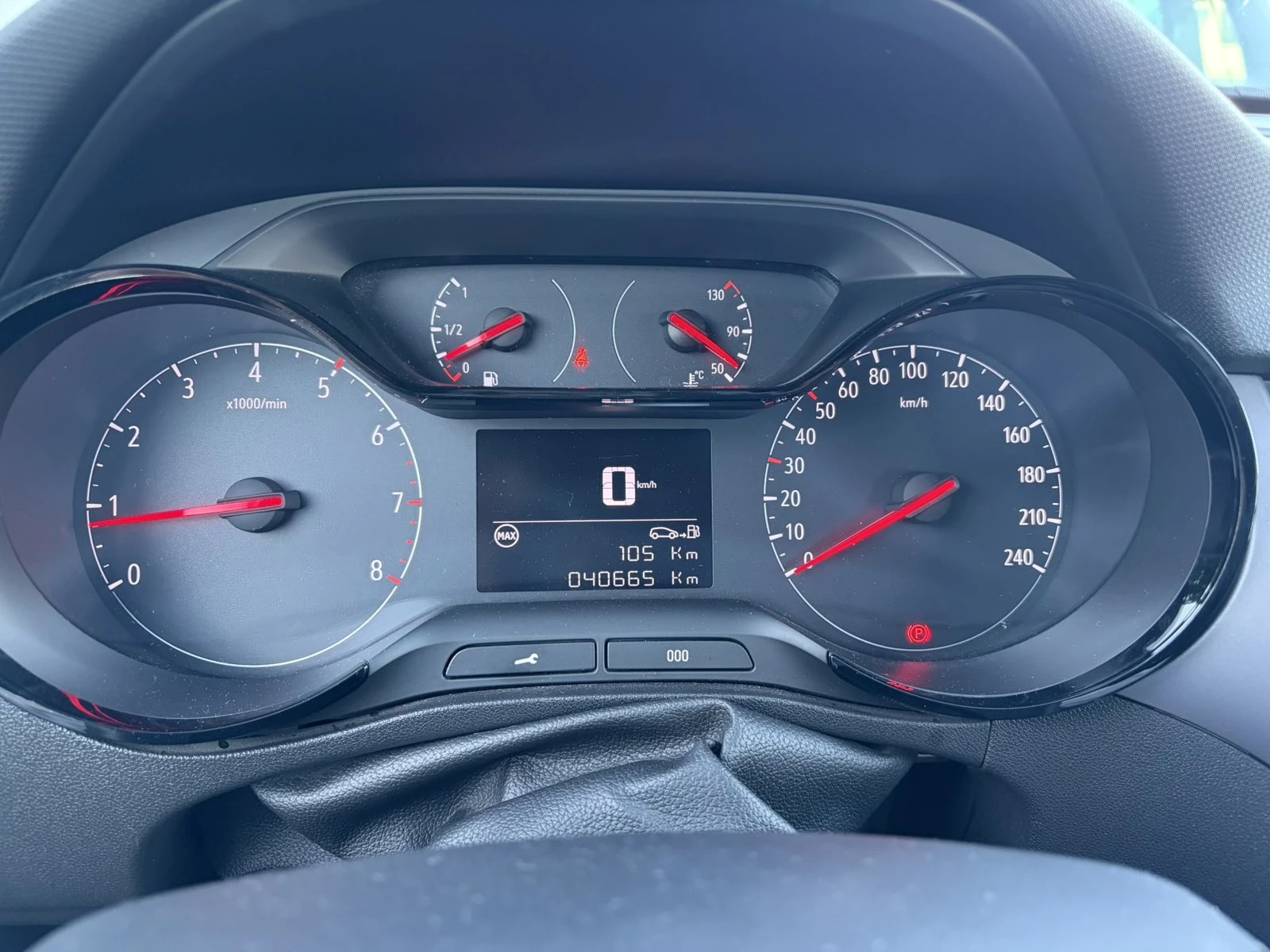 Opel Crossland X, снимка 15 - Автомобили и джипове - 54913421
