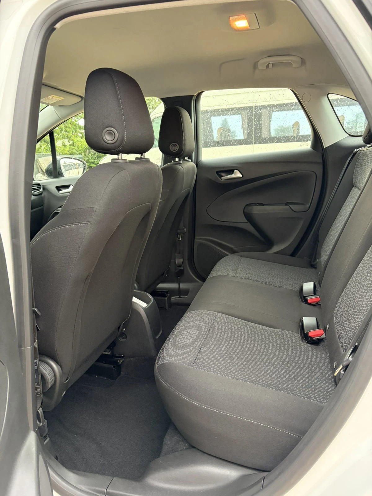 Opel Crossland X, снимка 9 - Автомобили и джипове - 54913421