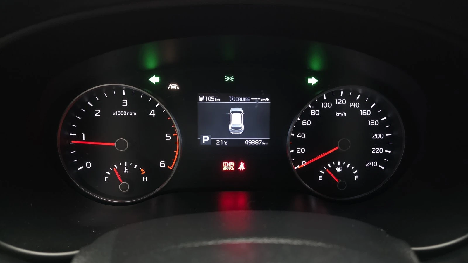 Kia Sportage 2.0* КРАЙНА ЦЕНА, снимка 8 - Автомобили и джипове - 55318947