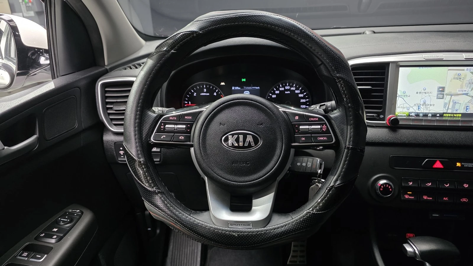 Kia Sportage 2.0* КРАЙНА ЦЕНА, снимка 13 - Автомобили и джипове - 55318947