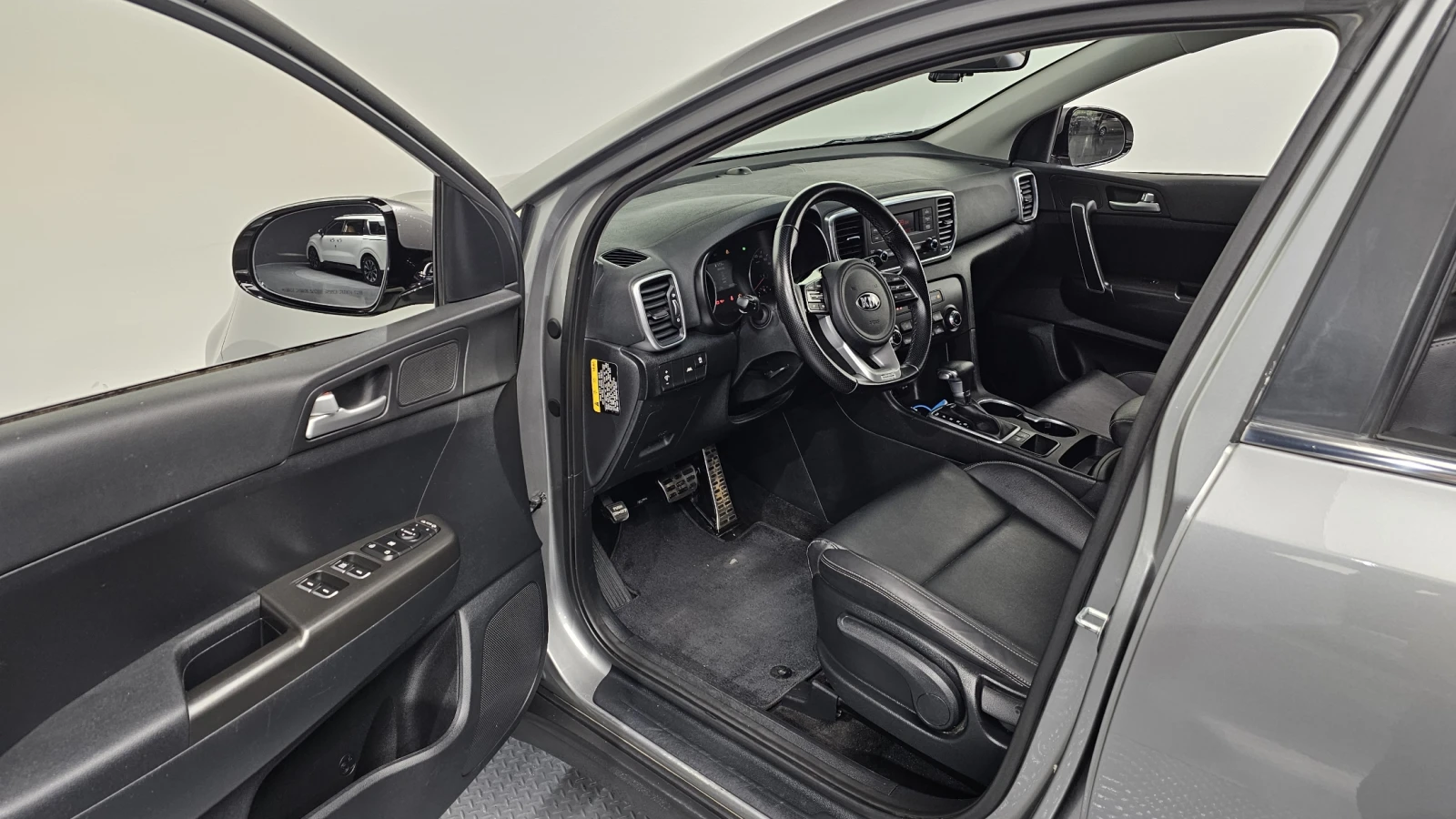 Kia Sportage 2.0* КРАЙНА ЦЕНА, снимка 10 - Автомобили и джипове - 55318947