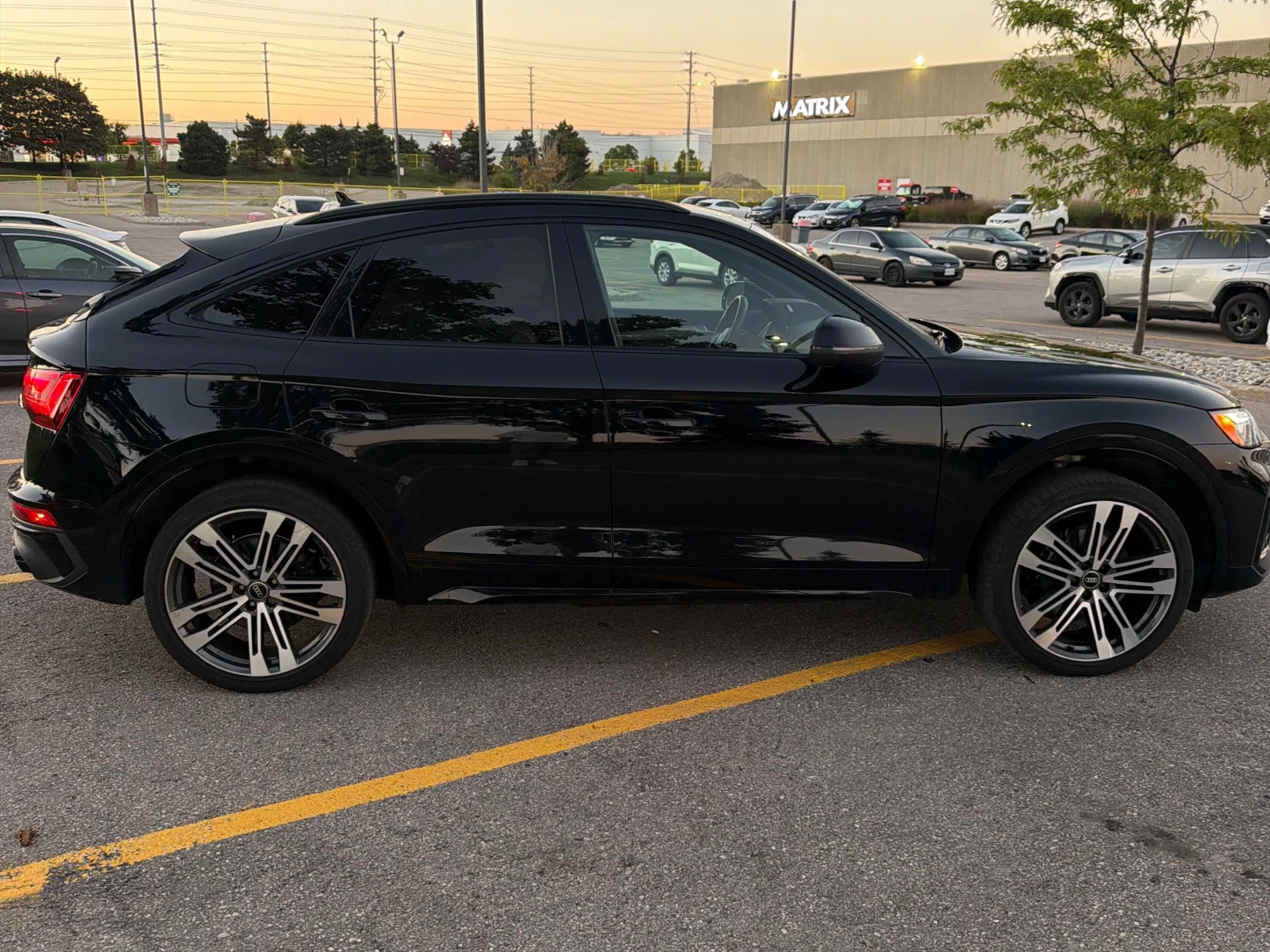 Audi SQ5 QUATTRO * DIAMOND SEATS* ДИСТРОНИК* 360 КАМЕРА* , снимка 4 - Автомобили и джипове - 56062758