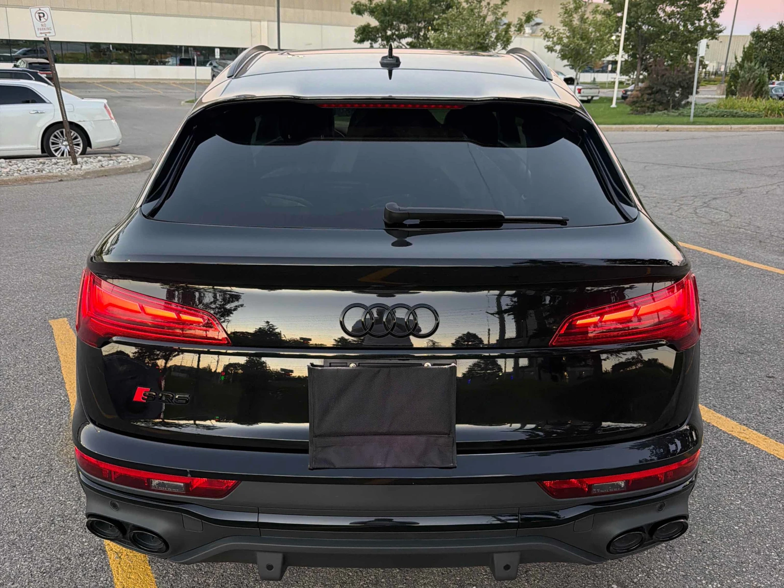 Audi SQ5 QUATTRO * DIAMOND SEATS* ДИСТРОНИК* 360 КАМЕРА* , снимка 5 - Автомобили и джипове - 56062758