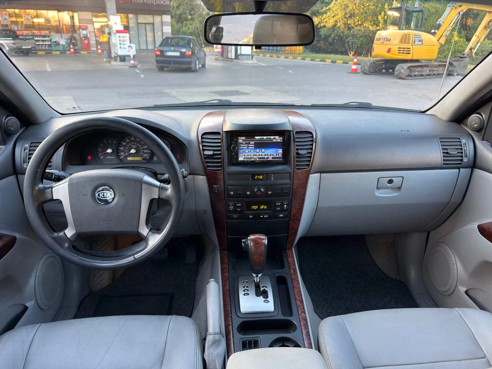 Kia Sorento 2.5CRD Кожа/Климатроник/4х4/Навигация, снимка 12 - Автомобили и джипове - 56156514