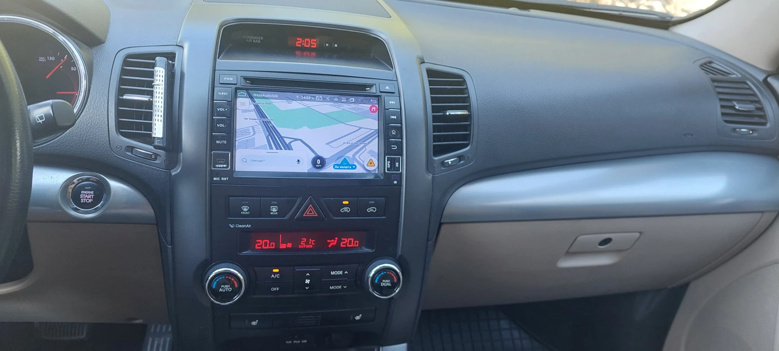 Kia Sorento 2.2CRDI, снимка 14 - Автомобили и джипове - 56163856