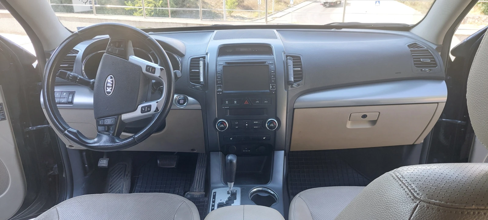 Kia Sorento 2.2CRDI, снимка 4 - Автомобили и джипове - 56163856