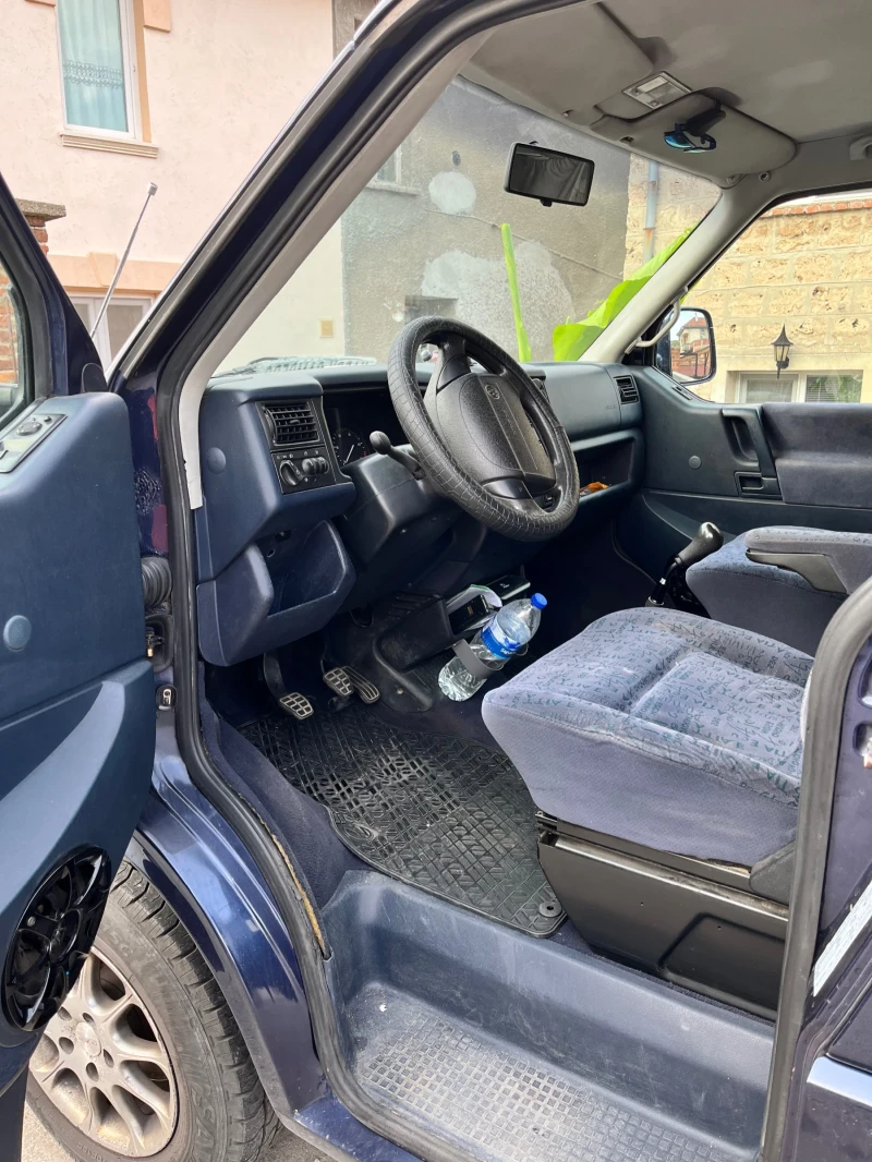 VW Multivan T4, снимка 11 - Бусове и автобуси - 47271241