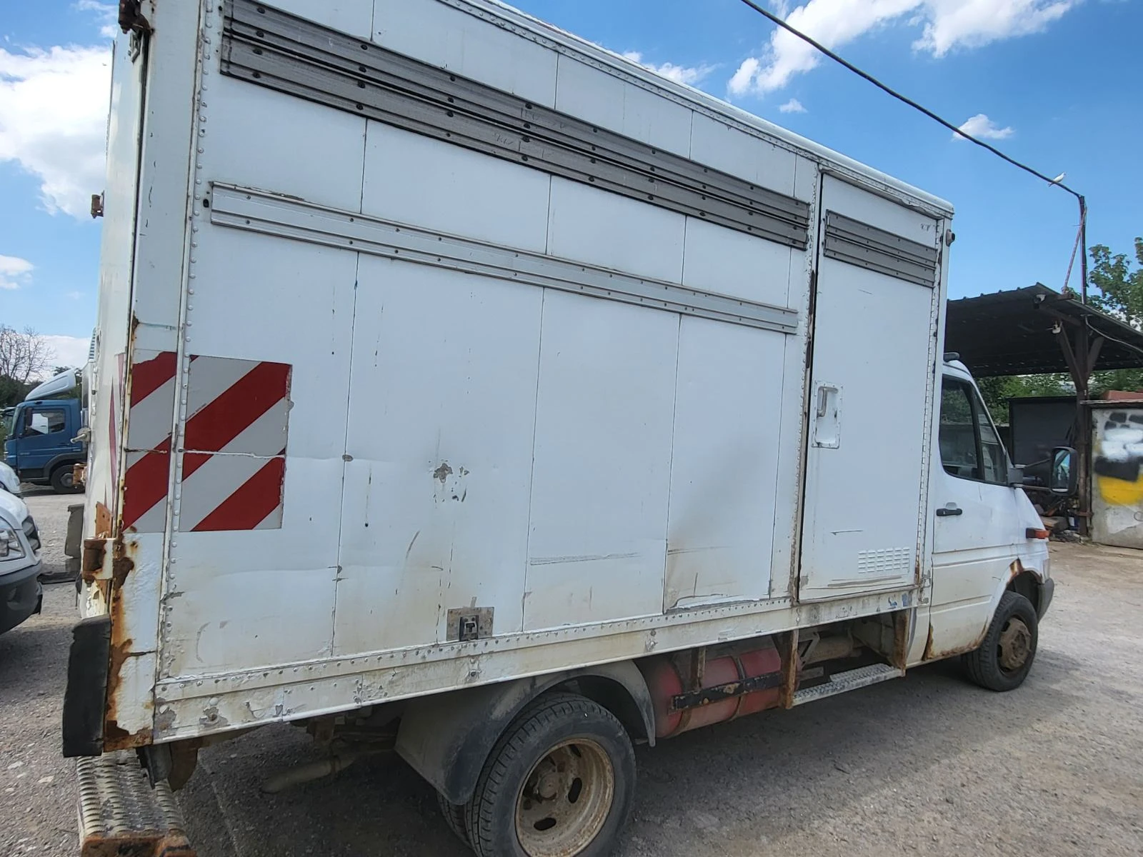 Mercedes-Benz 412 414 - изображение 3
