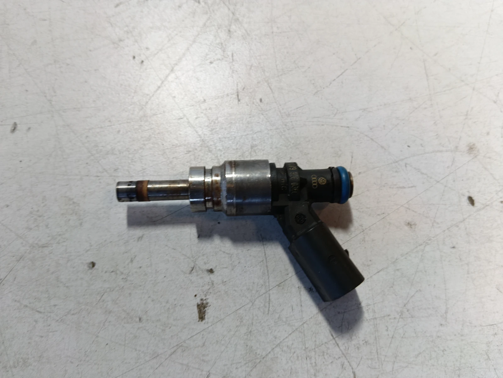 дюза 4.2 FSI 079906036C  Audi S5