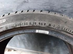 Гуми Зимни 255/35R19, снимка 7