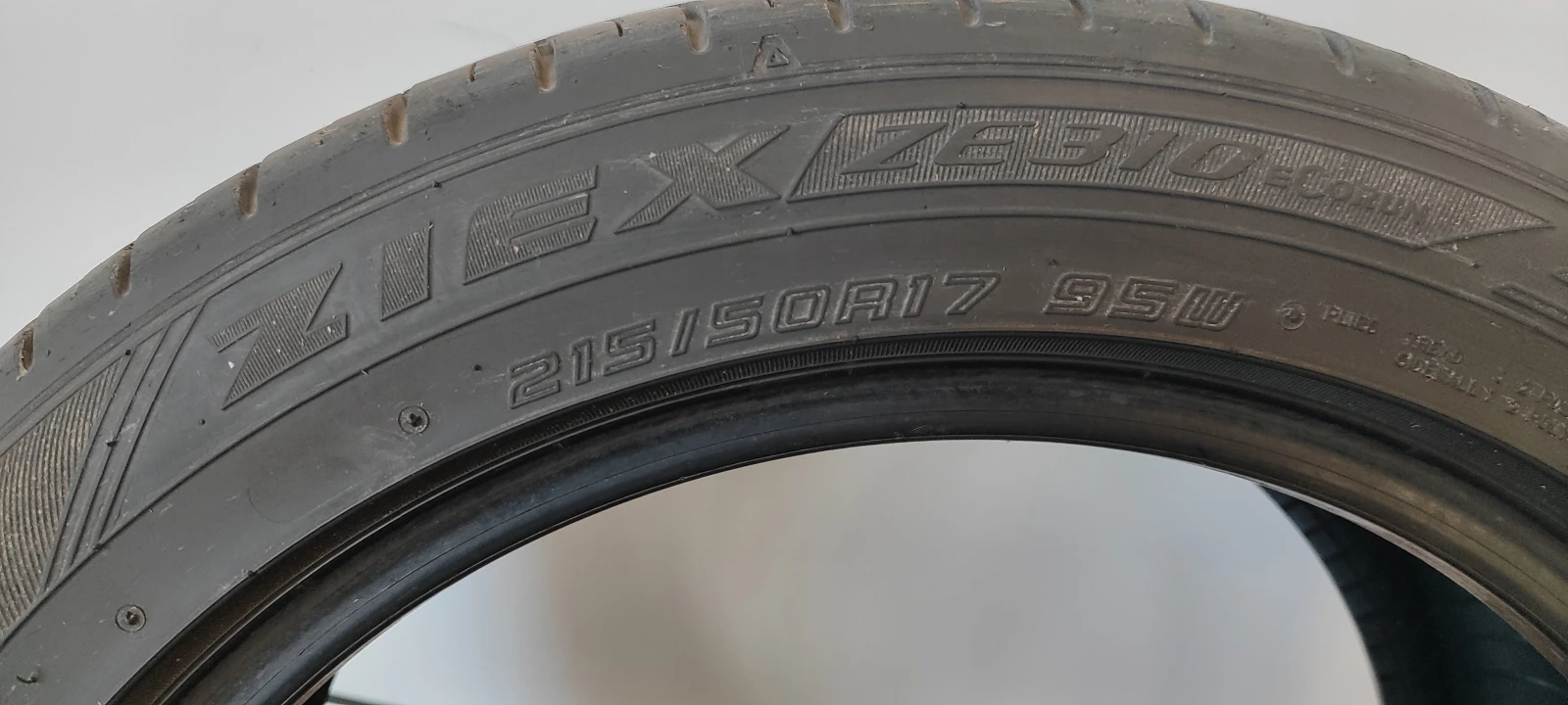 Гуми Летни 215/50R17, снимка 3 - Гуми и джанти - 54960360
