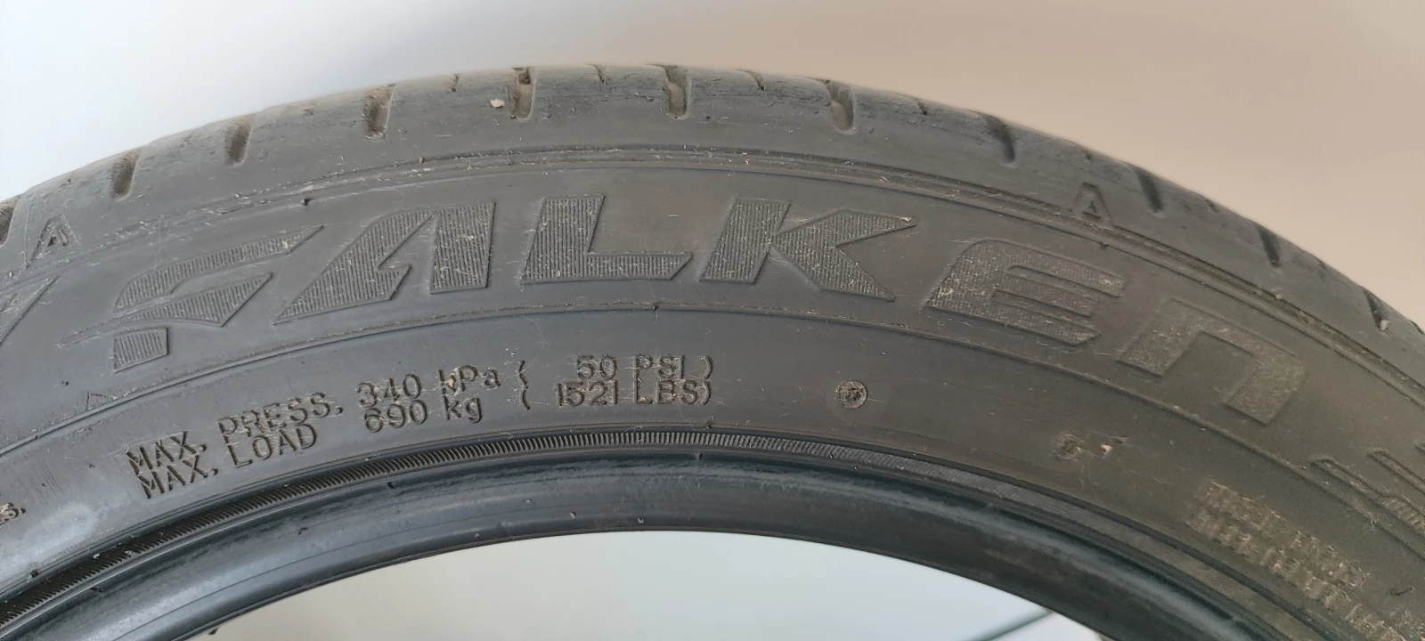 Гуми Летни 215/50R17, снимка 2 - Гуми и джанти - 54960360