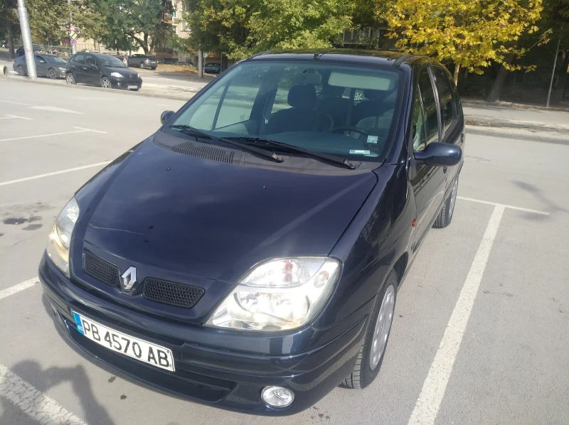 Renault Scenic, снимка 2 - Автомобили и джипове - 47533532