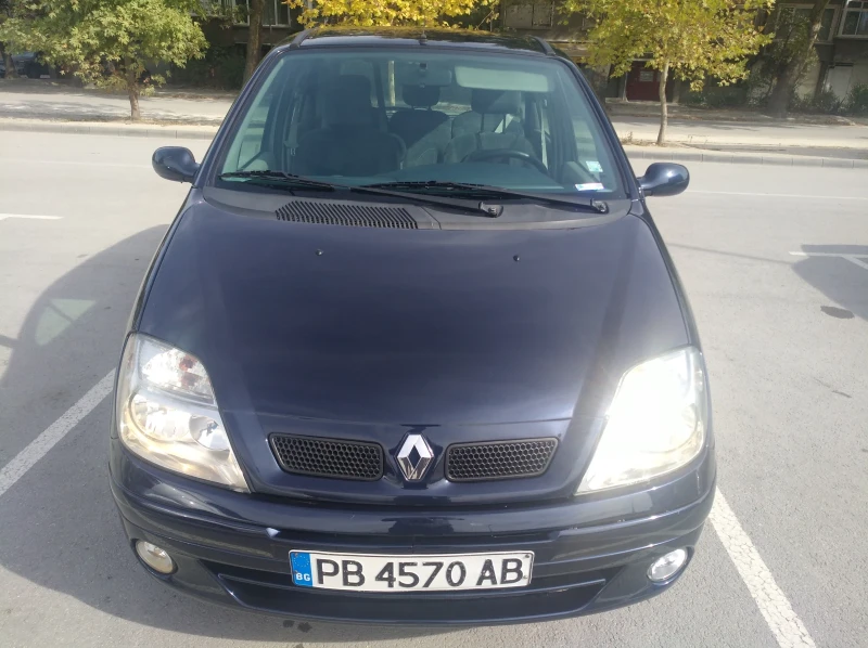 Renault Scenic, снимка 1 - Автомобили и джипове - 47533532