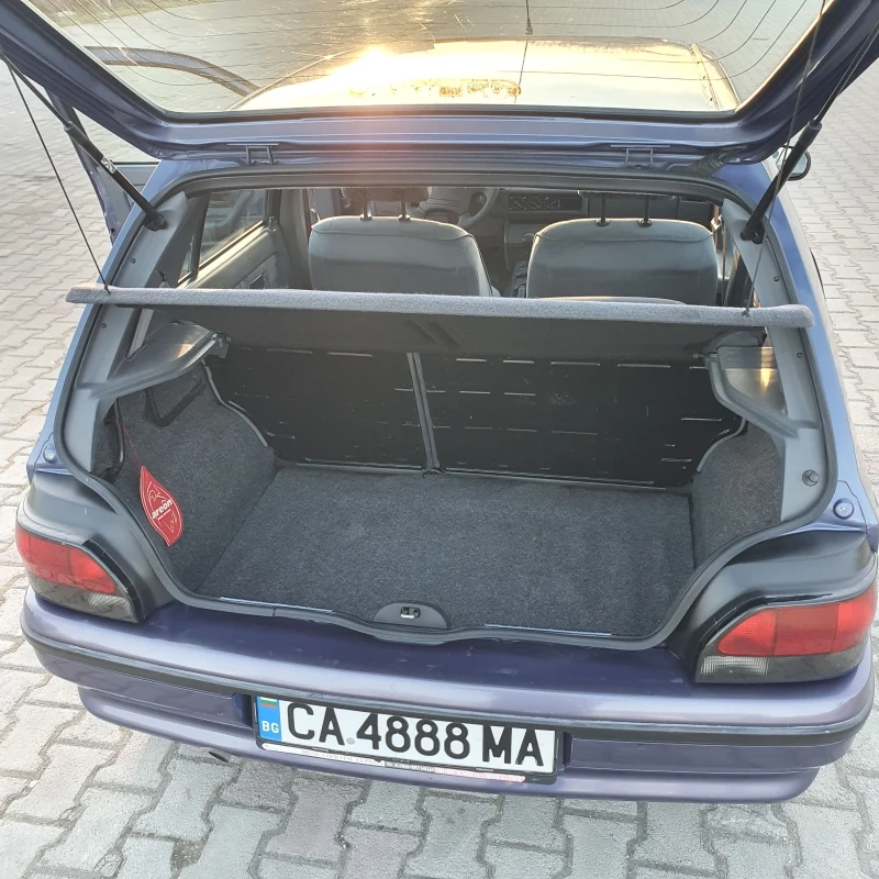 Renault Clio 1.4 RT, снимка 12 - Автомобили и джипове - 49416744