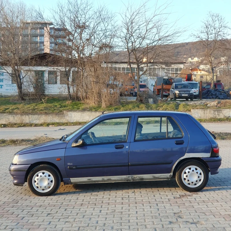 Renault Clio 1.4 RT, снимка 2 - Автомобили и джипове - 49416744