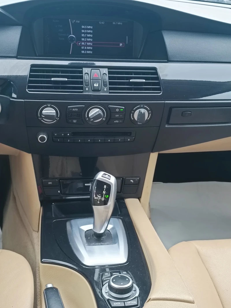 BMW 520 FACELIFT AUTOMATIC NAVI КОЖА, снимка 13 - Автомобили и джипове - 49917723