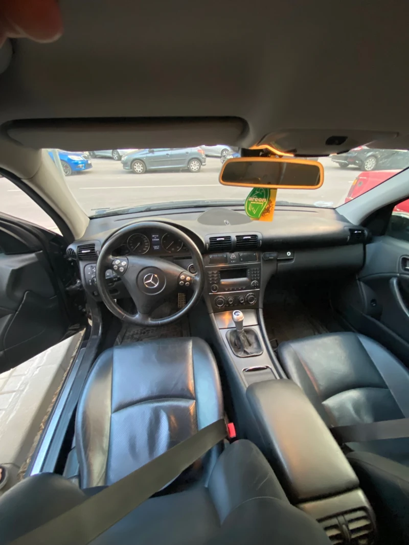 Mercedes-Benz 200, снимка 7 - Автомобили и джипове - 52193719